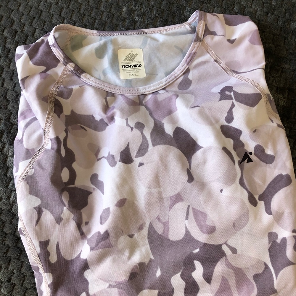 Long sleeve workout top